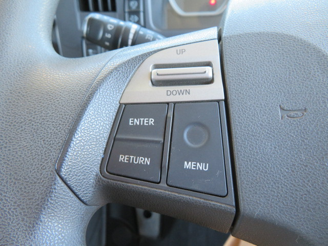 いすゞ フォワード 2RG-FSR90S2(2WD)の写真15