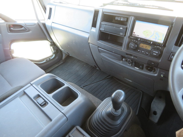 いすゞ フォワード 2RG-FSR90S2(2WD)の写真18