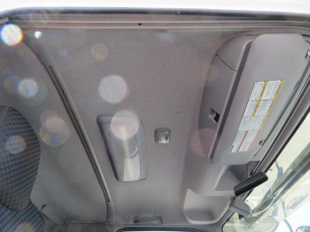 いすゞ フォワード 2RG-FSR90S2(2WD)の写真23