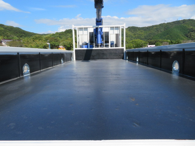 いすゞ フォワード 2RG-FSR90S2(2WD)の写真25