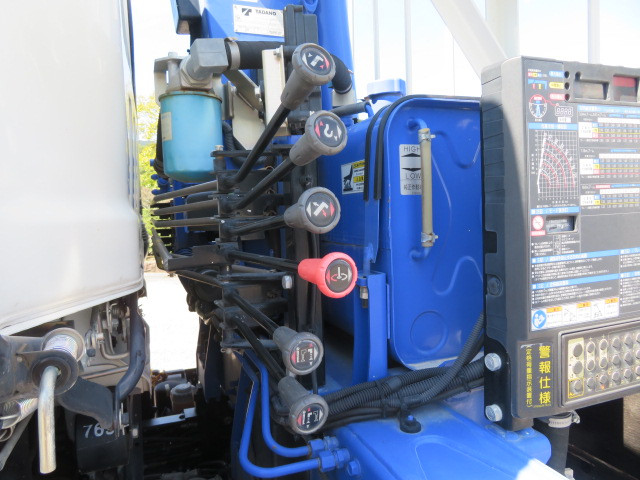 いすゞ フォワード 2RG-FSR90S2(2WD)の写真36