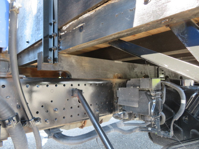 いすゞ フォワード 2RG-FSR90S2(2WD)の写真45