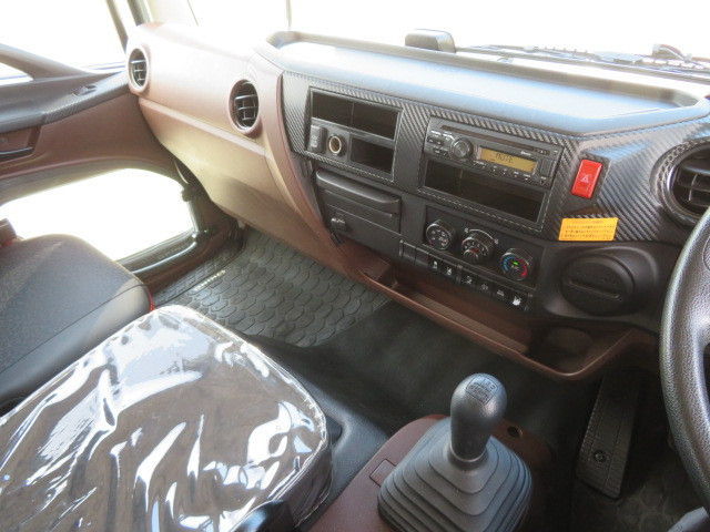 日野 レンジャー 2KG-FD2ABA(2WD)の写真17