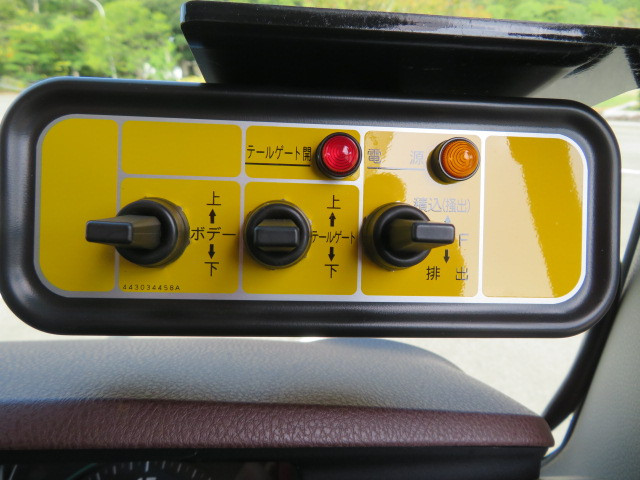 日野 レンジャー 2KG-FD2ABA(2WD)の写真20