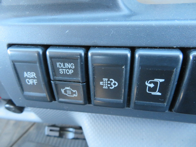 いすゞ エルフ TKG-NJR85A(2WD)の写真15