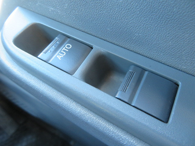 いすゞ エルフ TKG-NJR85A(2WD)の写真18