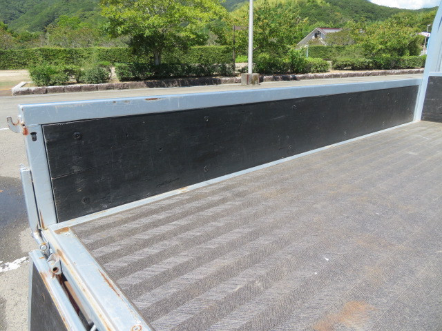 いすゞ エルフ TKG-NJR85A(2WD)の写真25