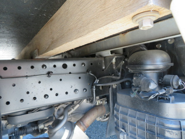 いすゞ エルフ TKG-NJR85A(2WD)の写真38