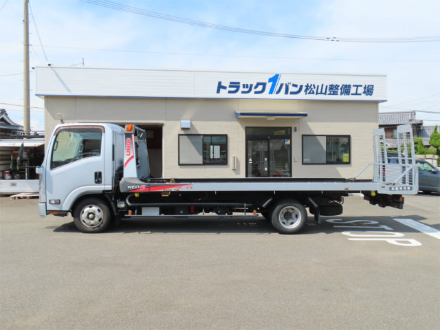 いすゞ エルフ TRG-NPR85AN(2WD)の写真4