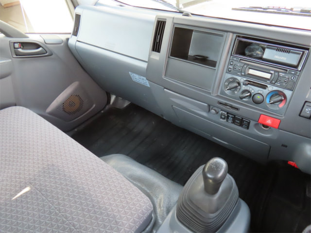 いすゞ エルフ TRG-NPR85AN(2WD)の写真17