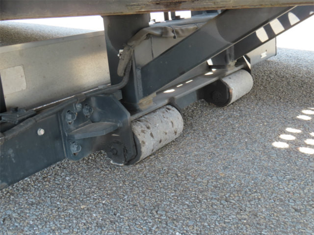 いすゞ エルフ TRG-NPR85AN(2WD)の写真32