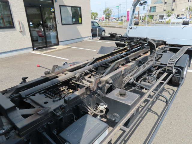 いすゞ エルフ TRG-NPR85AN(2WD)の写真48