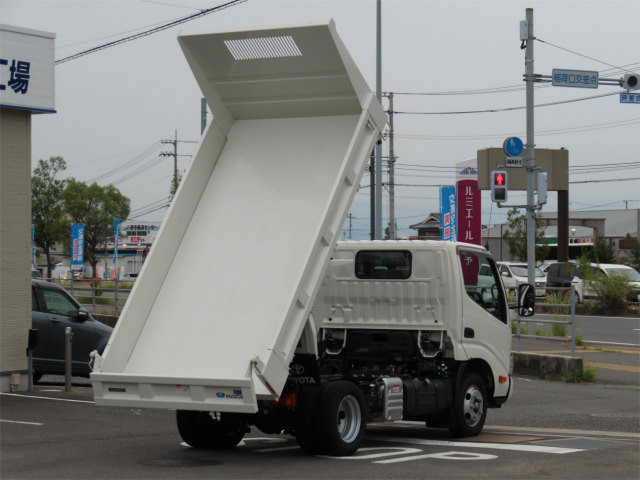 トヨタ ダイナ 2KG-XZC600D(2WD)の写真11