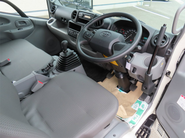 トヨタ ダイナ 2KG-XZC600D(2WD)の写真16