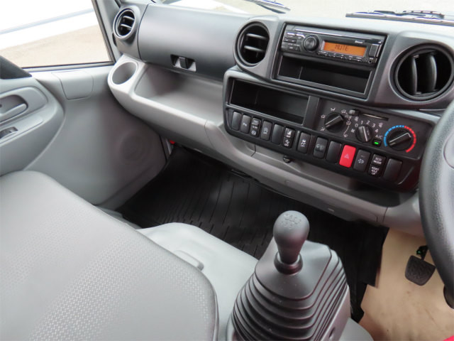 トヨタ ダイナ 2KG-XZC600D(2WD)の写真20