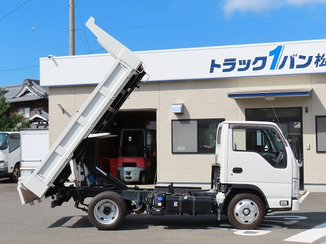 いすゞ エルフ 2RG-NJR88AN(2WD)の写真12