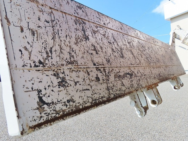 いすゞ エルフ 2RG-NJR88AN(2WD)の写真30