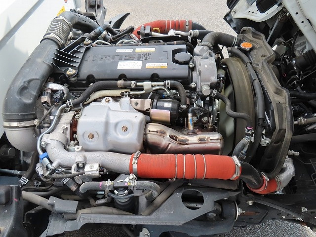 いすゞ エルフ 2RG-NJR88AN(2WD)の写真38