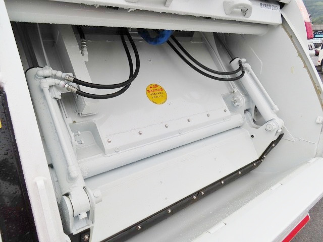 三菱 キャンター 2RG-FEAV0(2WD)の写真35