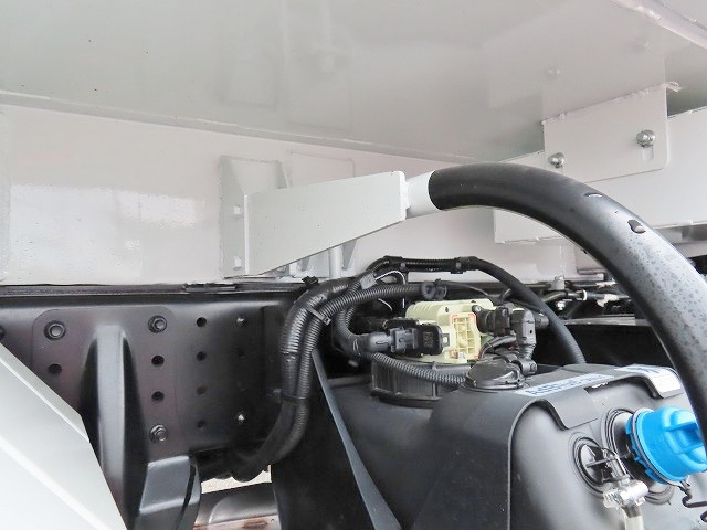 三菱 キャンター 2RG-FEAV0(2WD)の写真46