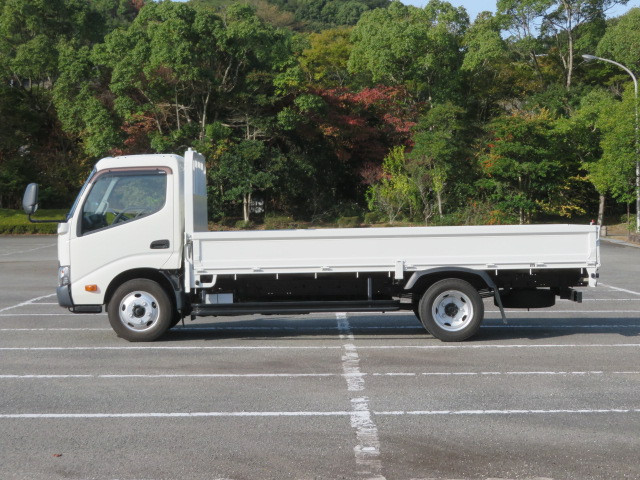 トヨタ ダイナ TKG-XZU655(2WD)の写真4