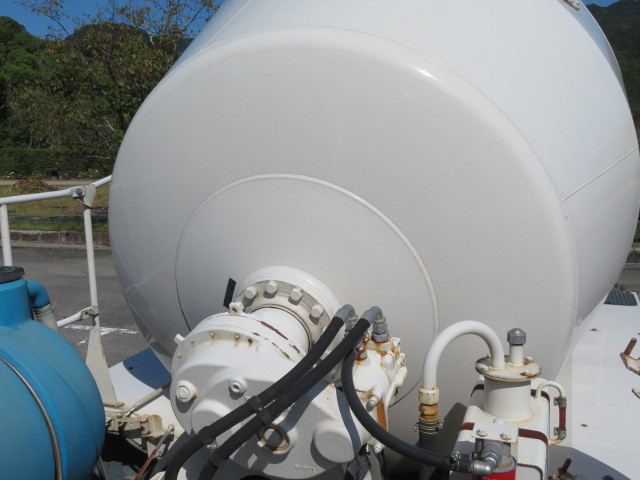 いすゞ ギガ QKG-CXZ77AT(6x4)の写真27