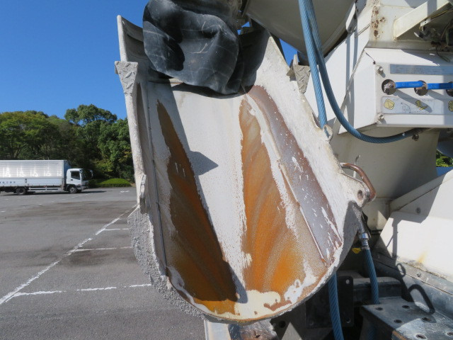 いすゞ ギガ QKG-CXZ77AT(6x4)の写真30