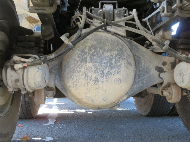 いすゞ ギガ QKG-CXZ77AT(6x4)の写真48