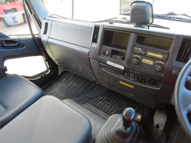 いすゞ フォワード 2RG-FSR90S2(2WD)の写真18