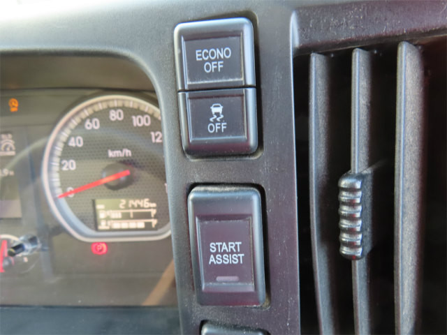 いすゞ フォワード 2RG-FSR90S2(2WD)の写真20