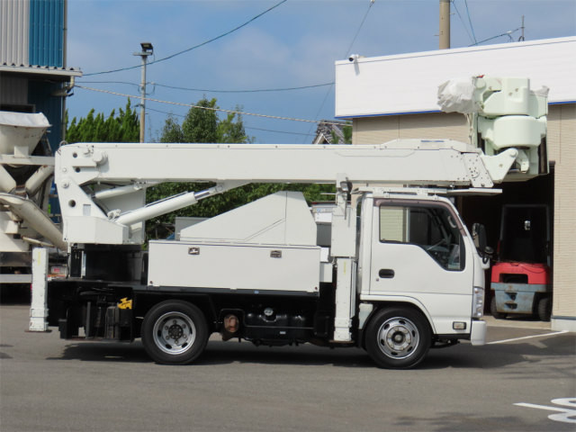 いすゞ エルフ SKG-NKR85YN(2WD)の写真5