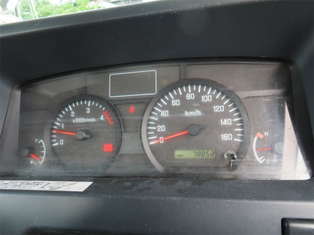 いすゞ エルフ SKG-NKR85YN(2WD)の写真13