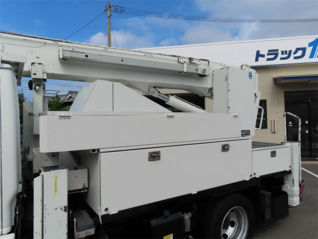 いすゞ エルフ SKG-NKR85YN(2WD)の写真21