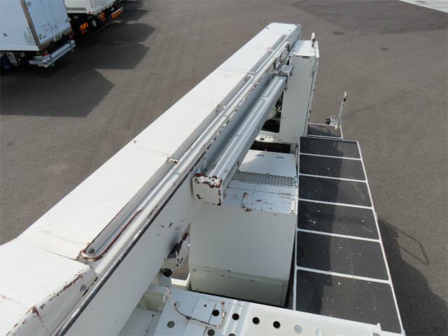 いすゞ エルフ SKG-NKR85YN(2WD)の写真24