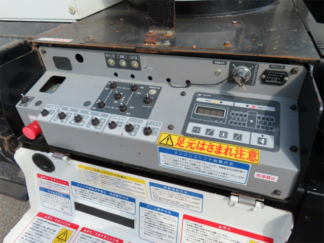 いすゞ エルフ SKG-NKR85YN(2WD)の写真34