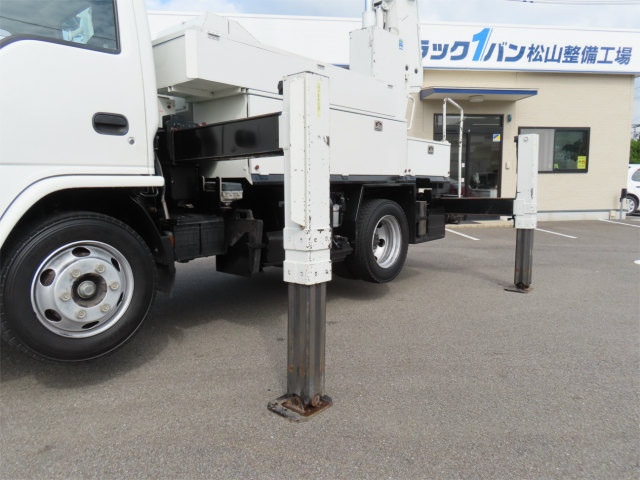 いすゞ エルフ SKG-NKR85YN(2WD)の写真36