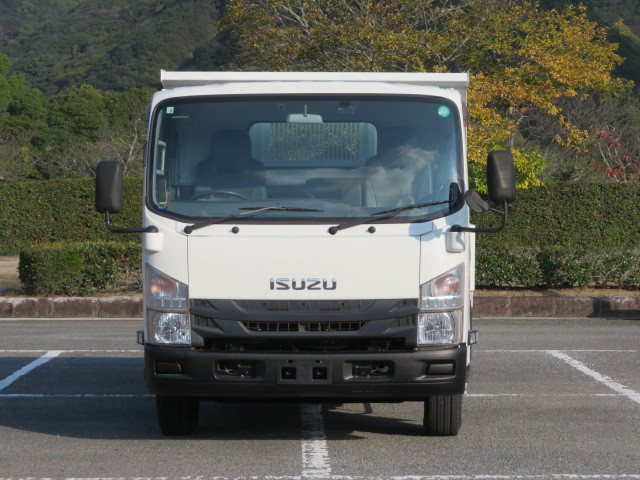 いすゞ エルフ TKG-NPR85YN(2WD)の写真6