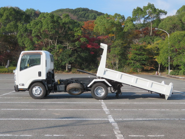 いすゞ エルフ TKG-NPR85YN(2WD)の写真13