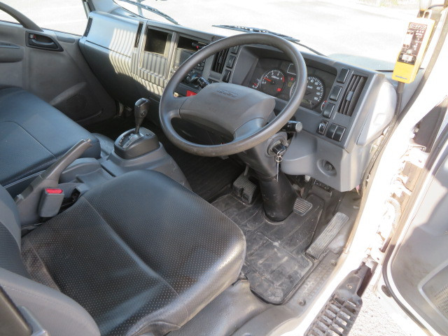 いすゞ エルフ TKG-NPR85YN(2WD)の写真14