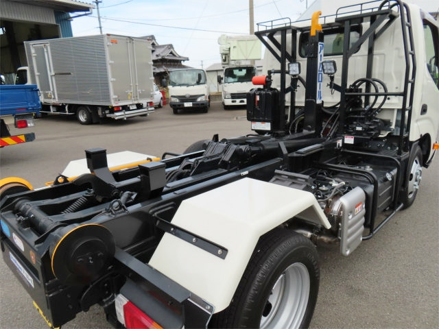 日野 デュトロ 2KG-XZU605M(2WD)の写真32