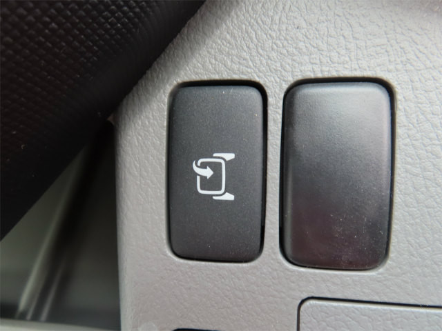 日野 デュトロ 2KG-XZU722M(2WD)の写真18