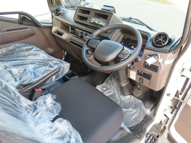 三菱 キャンター 2RG-FBA20(2WD)の写真10