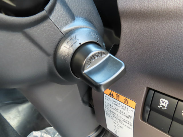 三菱 キャンター 2RG-FBA20(2WD)の写真21