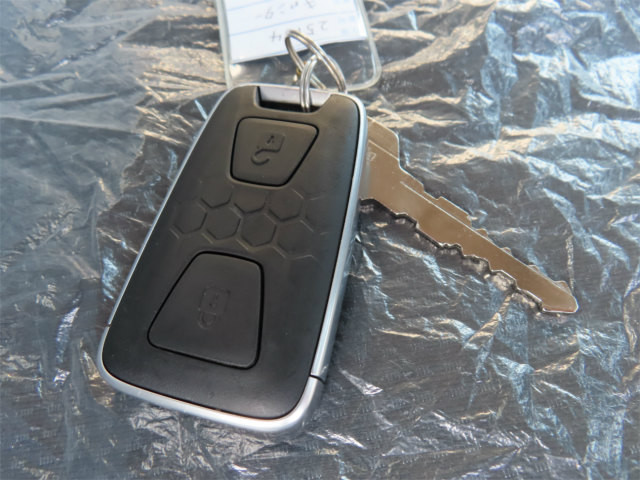 三菱 キャンター 2RG-FBA20(2WD)の写真22