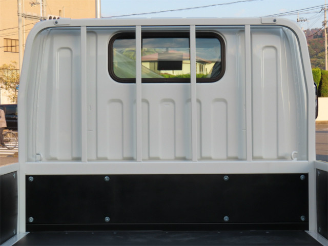 三菱 キャンター 2RG-FBA20(2WD)の写真26