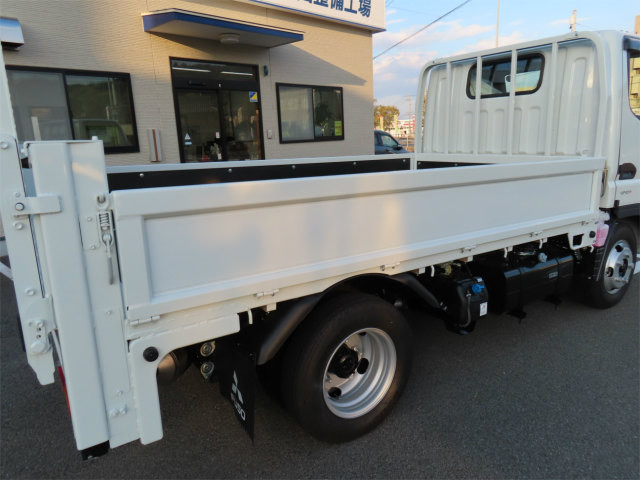 三菱 キャンター 2RG-FBA20(2WD)の写真31