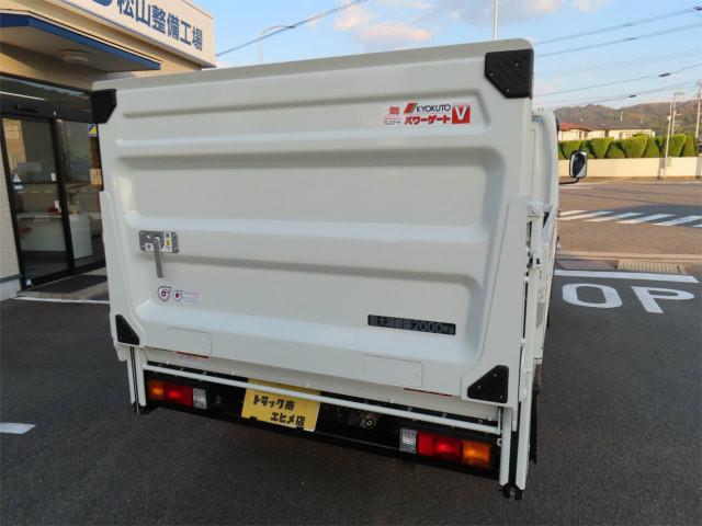 三菱 キャンター 2RG-FBA20(2WD)の写真33