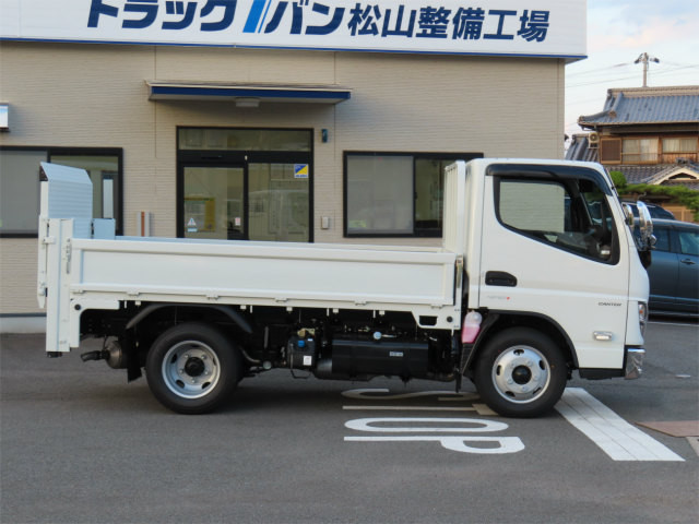 三菱 キャンター 2RG-FBAV0(2WD)の写真4