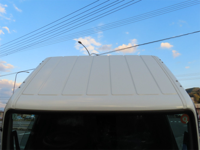 三菱 キャンター 2RG-FBAV0(2WD)の写真6