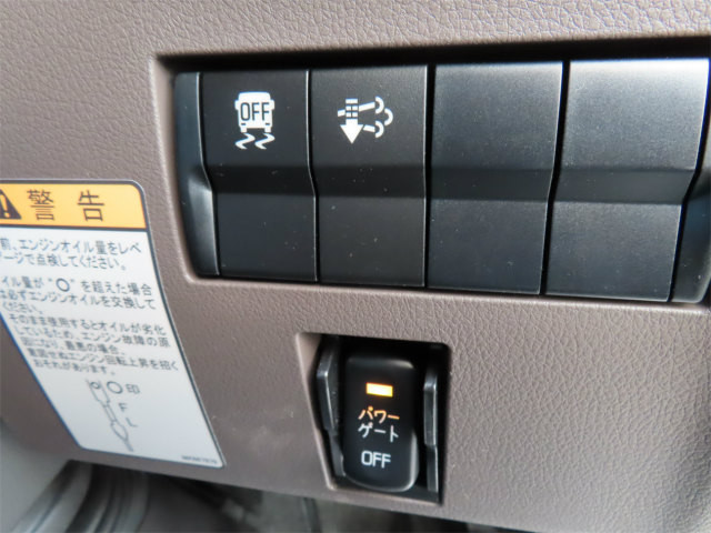 三菱 キャンター 2RG-FBAV0(2WD)の写真16